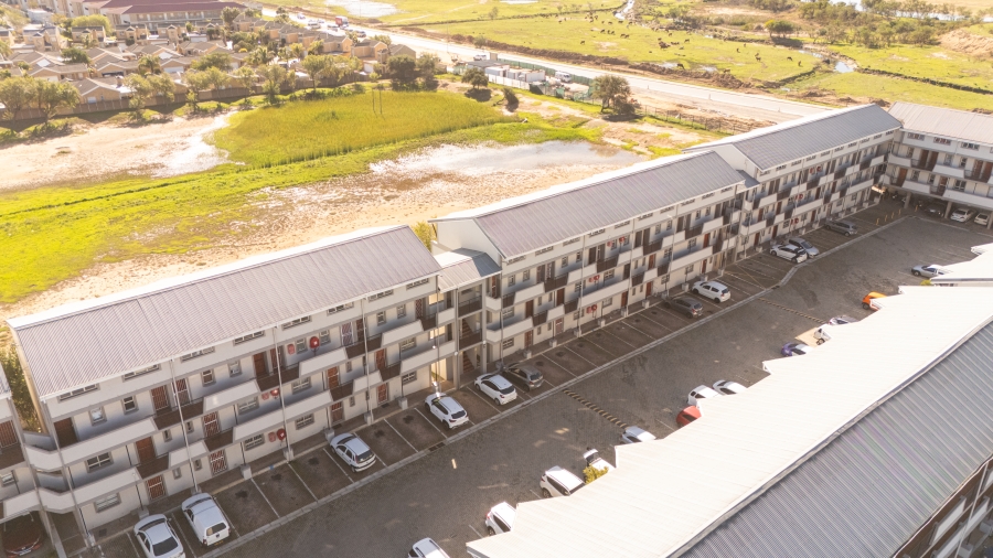 2 Bedroom Property for Sale in Uitzicht Western Cape